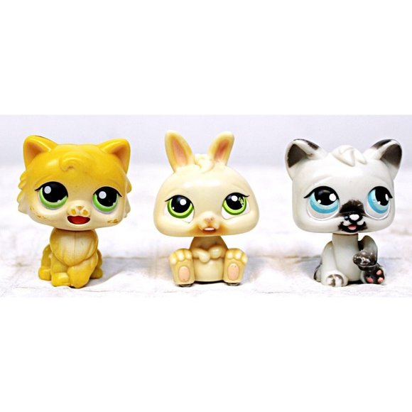 2005 Hasbro Littlest Pet Shop Magic Motion Moving Tongues 2 Cats 1 Bunny Retired